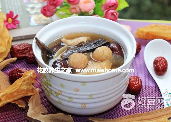 灵芝花胶炖瘦肉汤