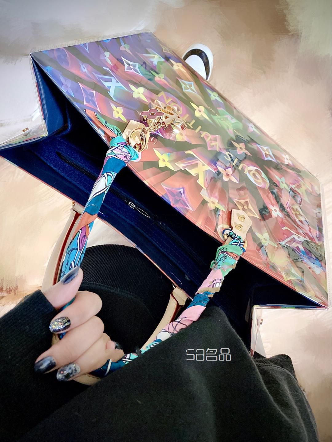 小姐姐教你 LV大号纸袋改托特出街包,lv绳结包包价格和图片