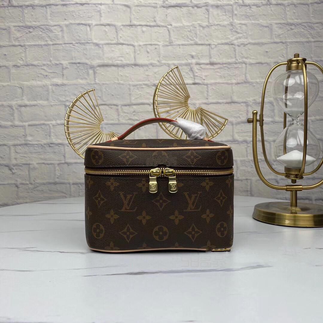 Lv化妆品包,lv与gucci