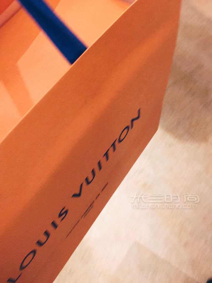 运气超好的LV NEONOE粉色水桶包，全球缺货怎么买？