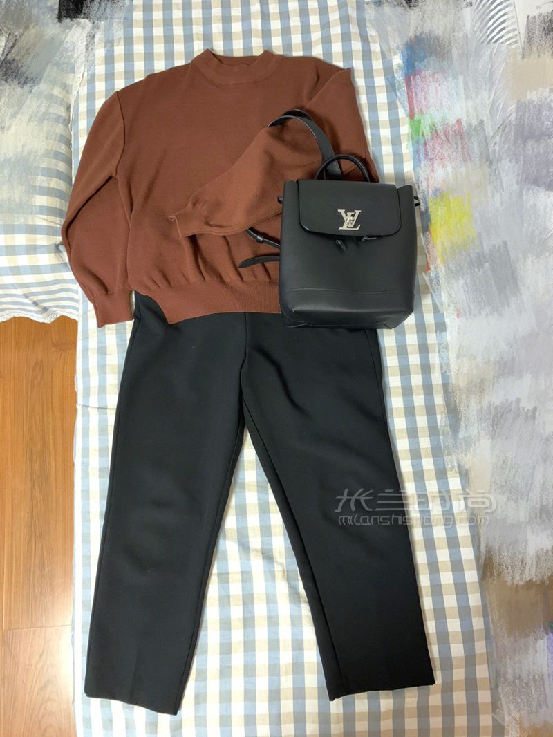 大爱的新款lv双肩包，新包包真的是颜值高又实用！