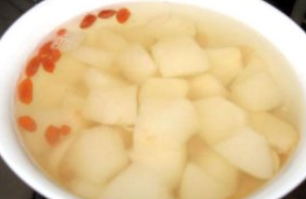 蒸冰糖雪梨怎么做治咳嗽 蒸冰糖雪梨的好处