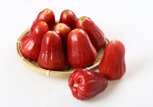 莲雾炖冰糖要煮几分钟？莲雾煮冰糖跟梨子煮冰糖哪种效果好一点