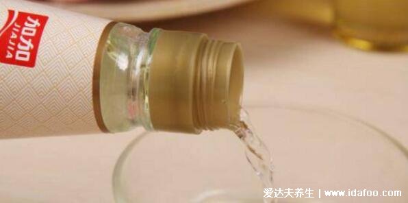 咽炎最简单的自愈方法，舌根运动刺激咽喉可常做(5个方法)