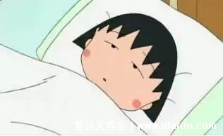 睡觉时眼睛总是半睁着闭不上，是咋回事？