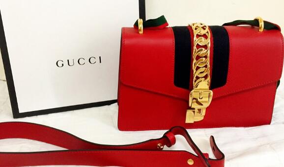 gucci五金划痕