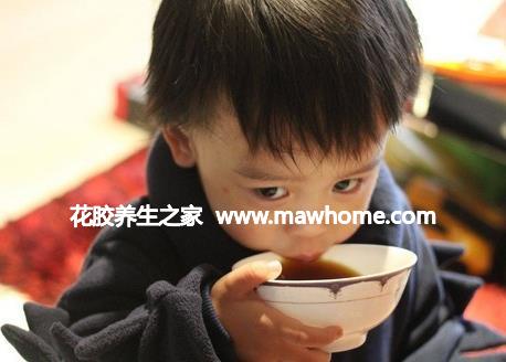 喝中药可以吃鱼胶吗