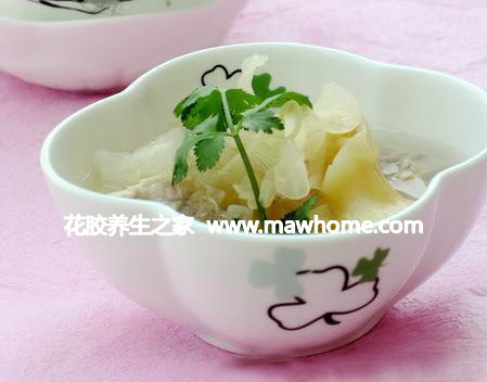 花胶银耳沙骨汤的做法