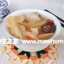 鸡肉炖鱼胶