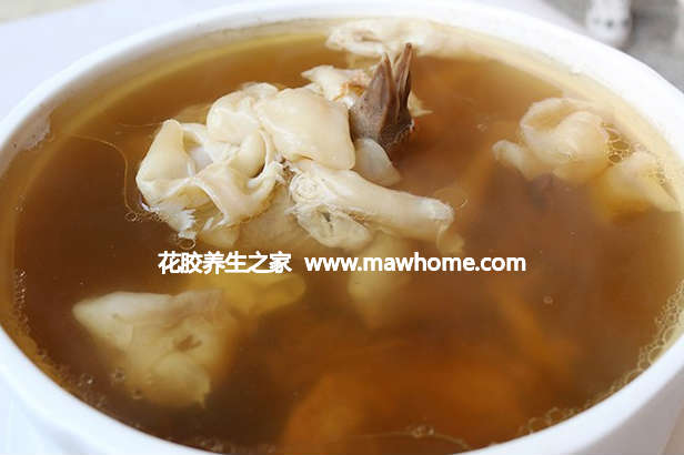 茶树菇花胶炖鸽子