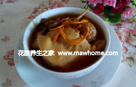 花胶瑶柱参花炖猪展肉