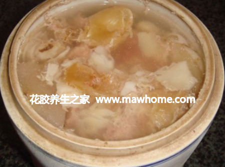 花胶雪梨炖汤