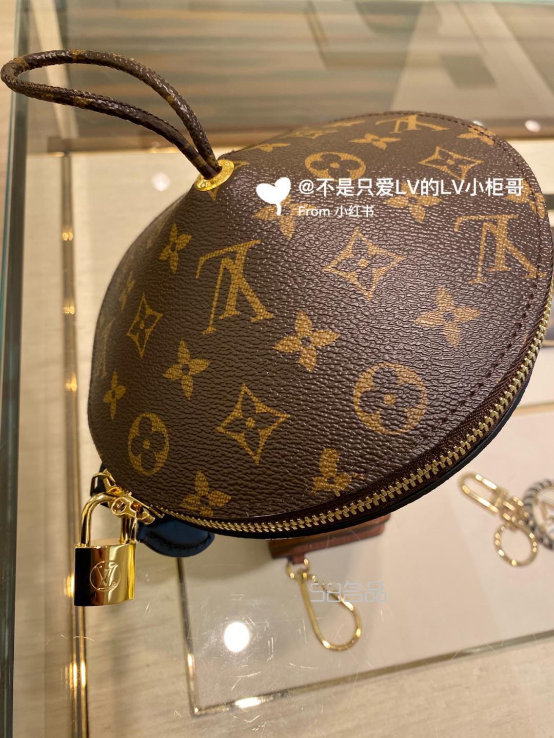 LV奇形怪状系列 Toupie飞碟包,第五大道 lv