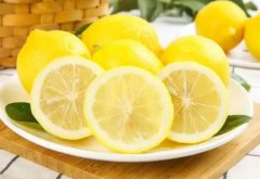 新鲜柠檬水的正确泡法(柠檬水可以预防新冠肺炎吗)