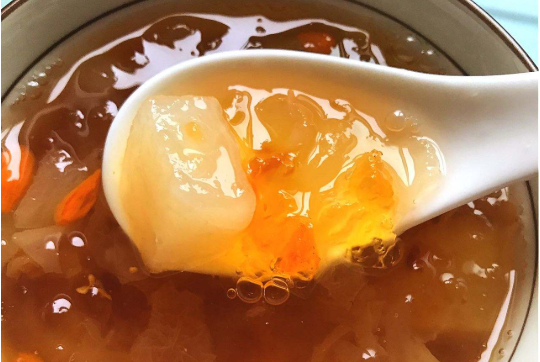 煮桃胶用养生壶还是炖锅好,桃胶用什么器皿来煮