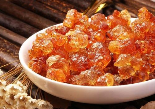 桃胶用开水炖还是用冷水炖,桃胶炖多长时间最好