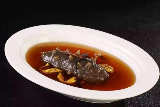 抗衰老吃花胶好还是海参好,花胶炖海参有什么功效