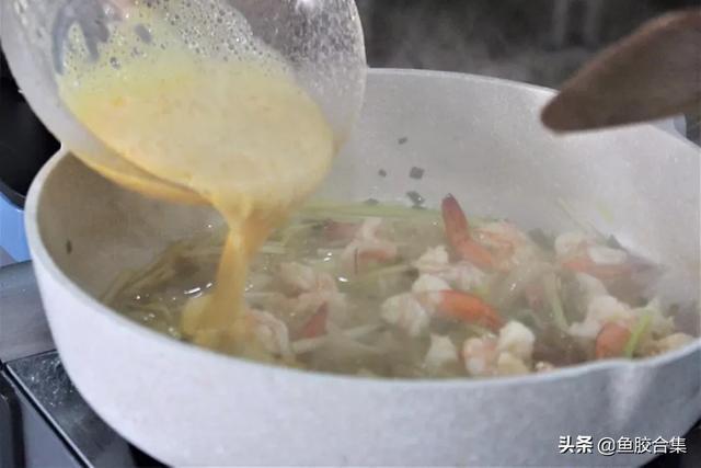 「鱼胶新煮意」滑蛋虾仁鱼胶盖炒饭