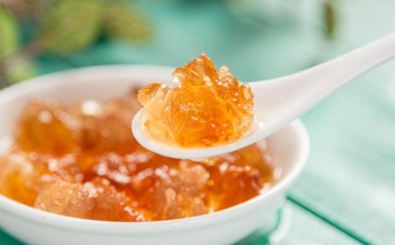 樱桃胶和桃胶一样吗,桃胶和樱桃胶功效一样吗