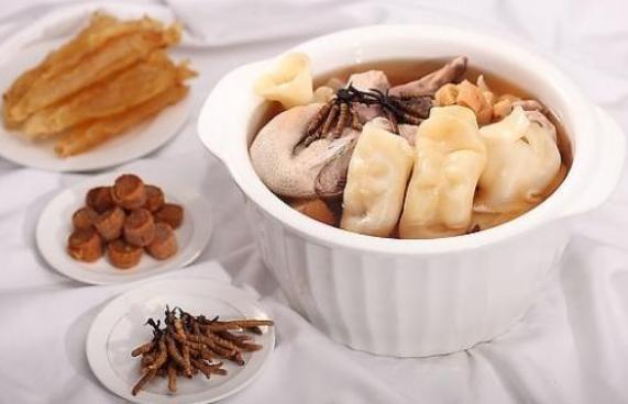 圆肉淮杞炖花胶的做法窍门以及作用功效是什么